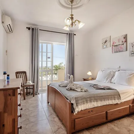Alexandra By Algarve Holidays * 알부페이라